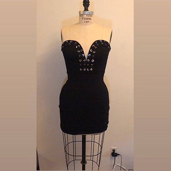 Forever 21 Lace Up Detail Dress - Picture 2 of 4